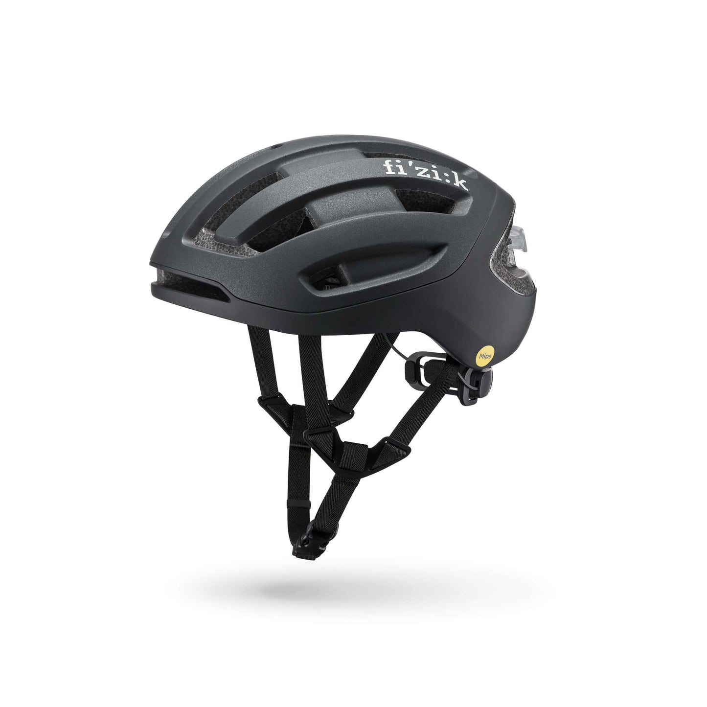 Kask rowerowy FIZIK Kyros Black na białym tle, oferujący bezpieczeństwo i doskonałą wentylację.